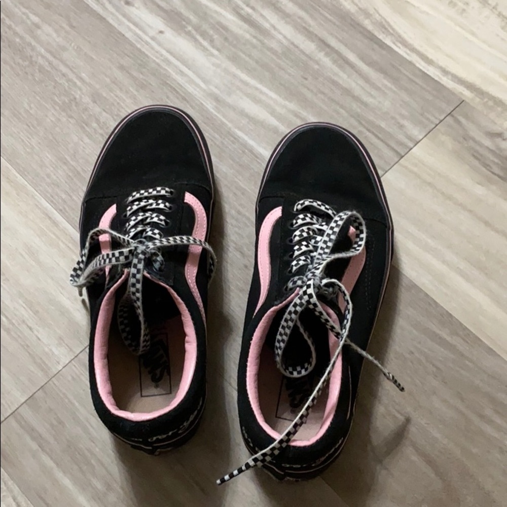 Black and pink vans